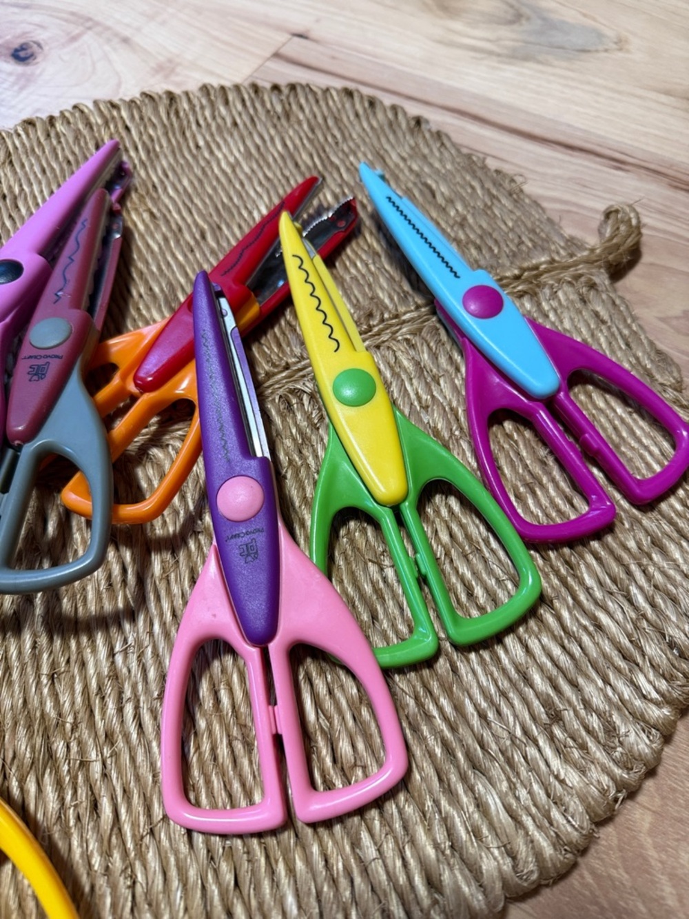 Vintage Pinking Shears Bundle Colorful Craft Scissors Set - Assorted Colors